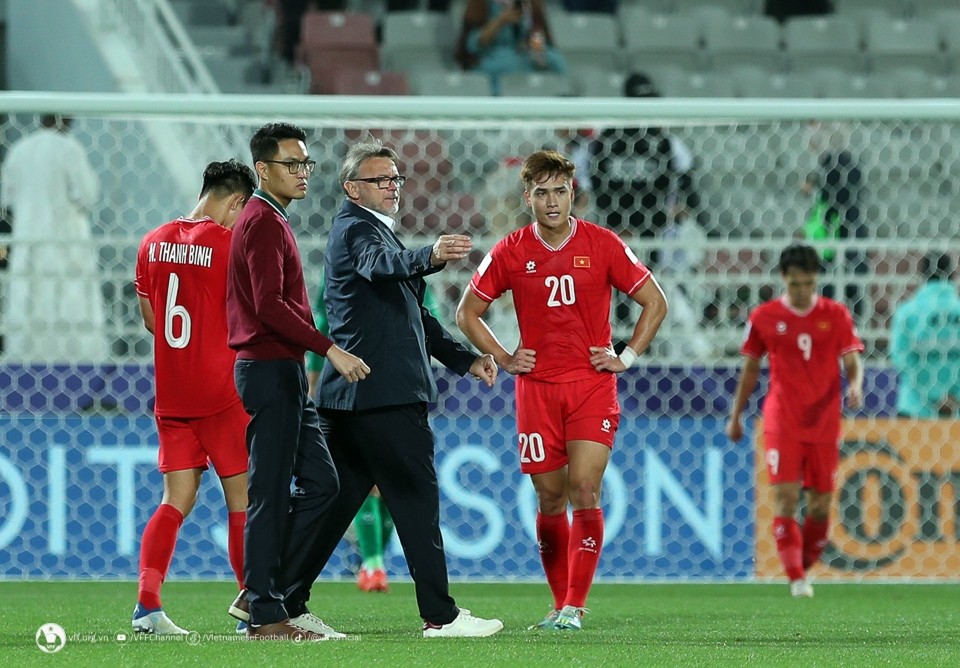 Chuyên gia nói thẳng thời điểm HLV Philippe Troussier chia tay đội tuyển Việt Nam - Bóng Đá