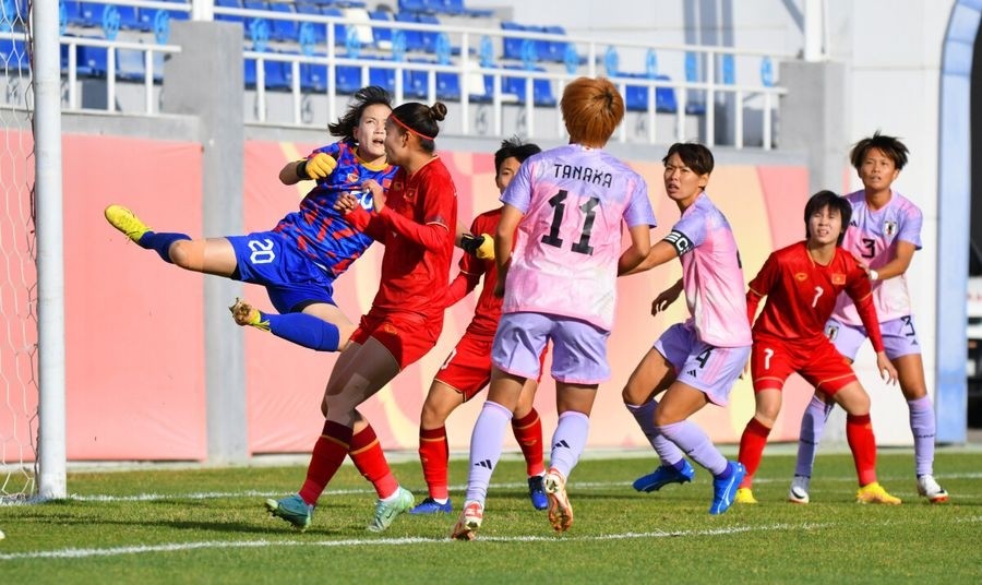 Nỗ lực bất thành, nữ Việt Nam chia tay giấc mơ Olympic - Bóng Đá