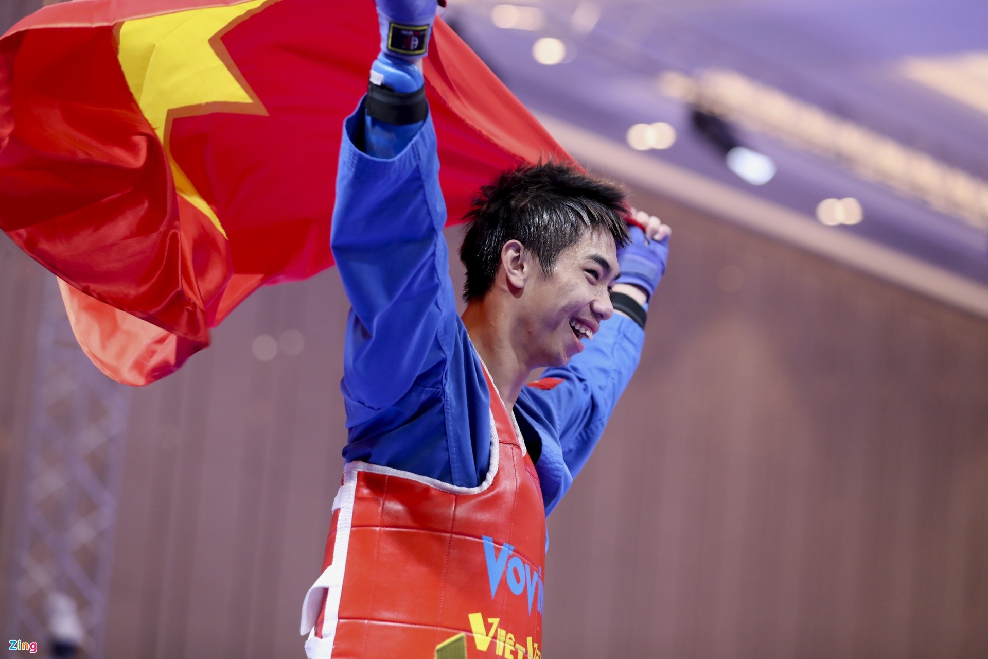 Võ sĩ Việt Nam sốt 39 độ vẫn giành HCV SEA Games 32 - Bóng Đá