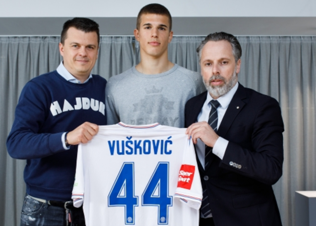 Manchester City 'submit £12m bid for wonderkid Luka Vuskovic'  - Bóng Đá