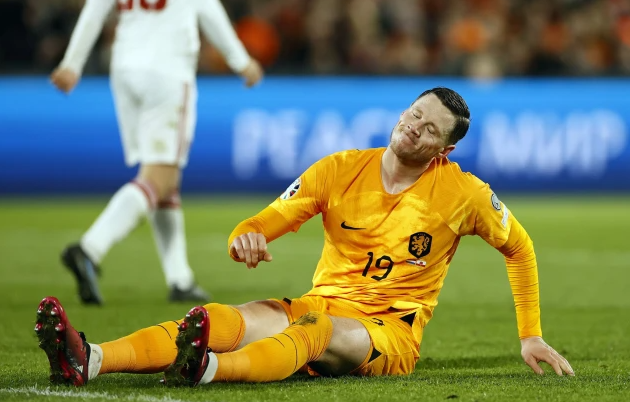 Ruud Gullit s Wout Weghorst - Bóng Đá