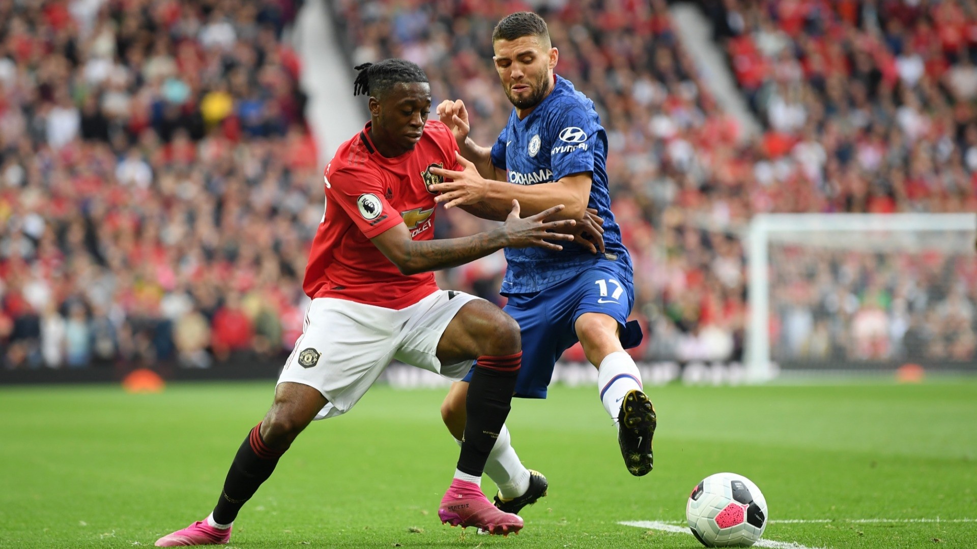 cascarino on wan-bissaka - Bóng Đá