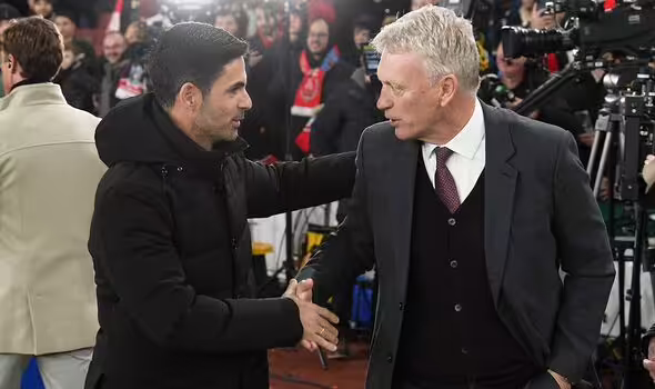 West Ham boss David Moyes shares why he no longer talks to Arsenal manager Mikel Arteta - Bóng Đá