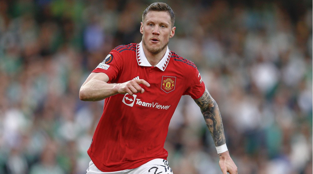 Wout Weghorst sends message to Manchester United - Bóng Đá