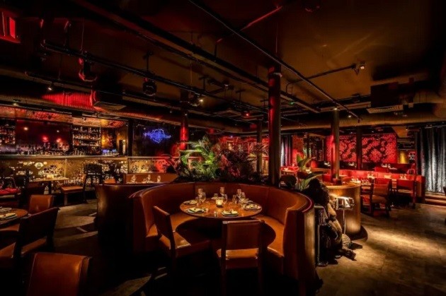 Man Utd stars enjoy trip to swanky celeb hotspot where seafood platter costs £1,000, but Rashford wisely stays away - Bóng Đá