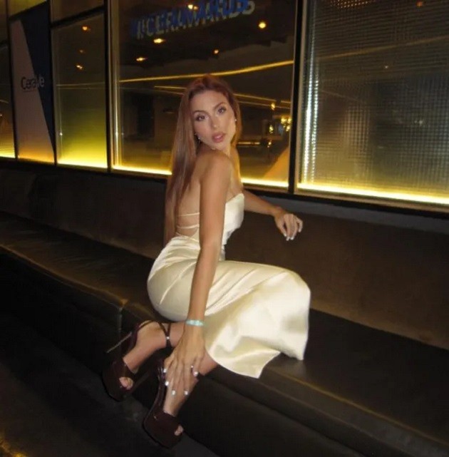 FIERY RESPONSE Footballers always use this secret coded message when they want to flirt on Instagram, says stunning influencer - Bóng Đá