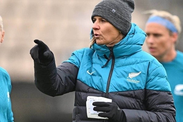 HLV đội New Zealand đề phòng tuyển nữ Việt Nam - Bóng Đá