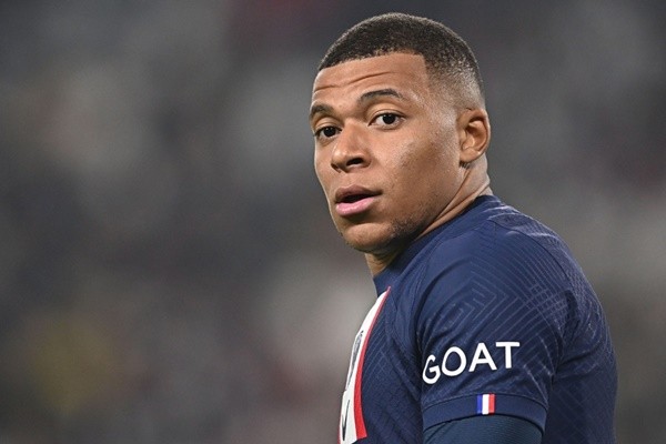 Mbappe nguy cơ bị cấm tập luyện ở PSG - Bóng Đá