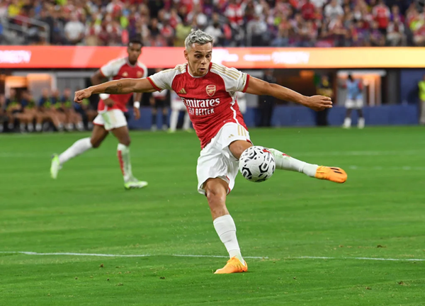 CĐV chỉ tích HAGL - Bóng Đá