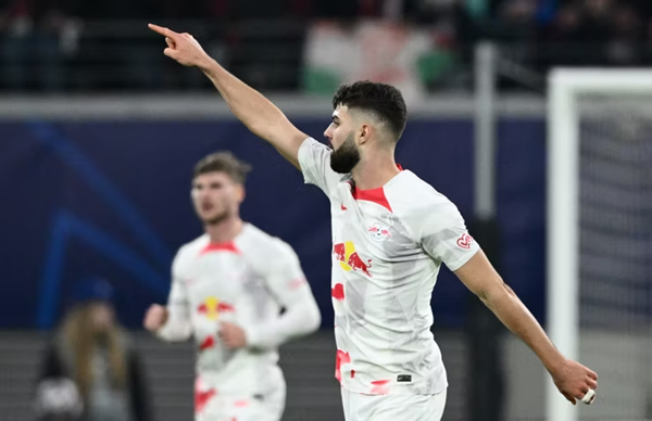 Chelsea theo đuổi Gvardiol - Bóng Đá