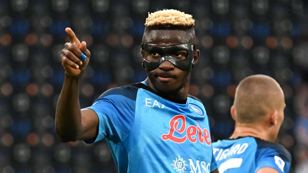 Chelsea dẫn đầu vụ Osimhen - Bóng Đá