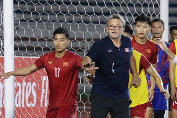 AFC nói về HLV Troussier và VN - Bóng Đá