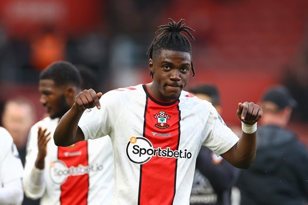 Liverpool đạt thỏa thuận Lavia - Bóng Đá