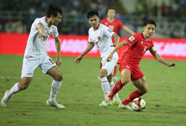 HLV Hoàng Văn Phúc phát biểu - Bóng Đá
