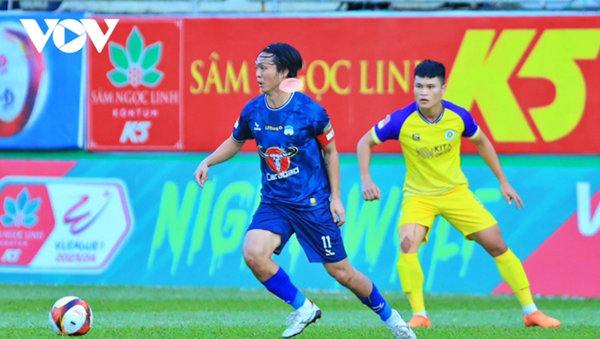 Thưởng Tết tại V-League - Bóng Đá