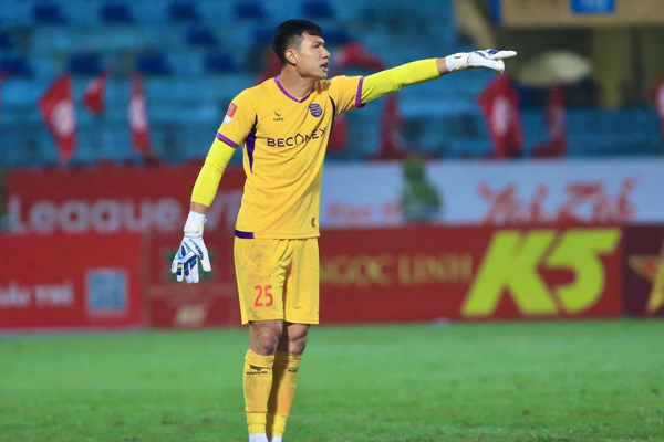 Trần Minh Toàn lên tuyển? - Bóng Đá