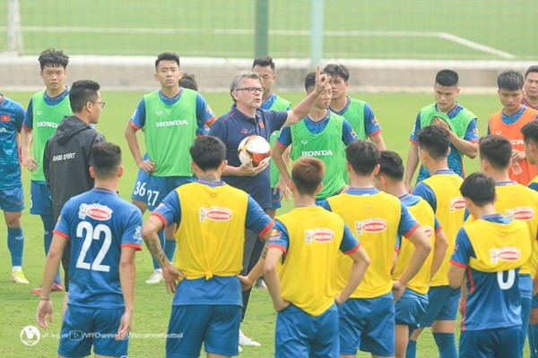 ĐT Việt Nam phải trả tiền để đá giao hữu với Hàn Quốc? - Bóng Đá