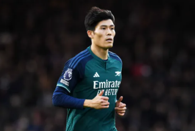Jamie Redknapp names the Arsenal star who was a ‘nuisance for his own team’ during Fulham defeat (Tomiyasu) - Bóng Đá