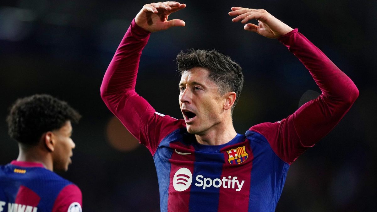 Barcelona - Napoli (3h) xb trong khung 4h50 - 5h20 - Bóng Đá