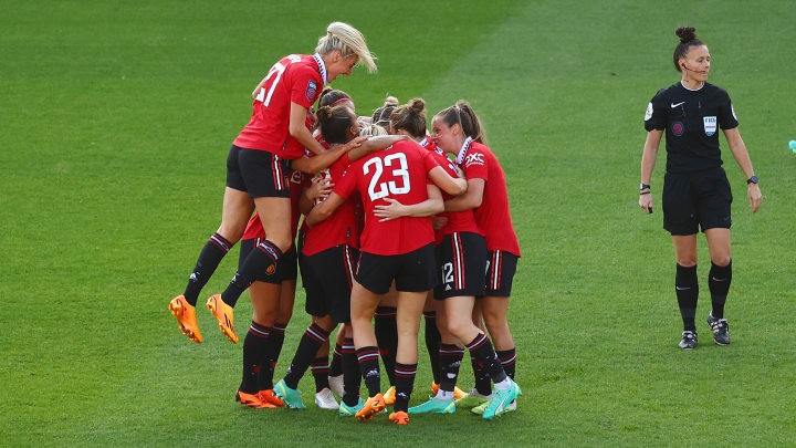 Hạ Man City, đội nữ M.U tạo nên cuộc đua vô địch kịch tính tới phút chót - Bóng Đá