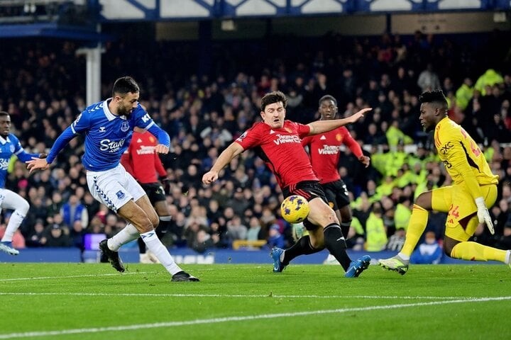 Hạ Everton 3-0, M.U đã phát hiện ra cầu thủ không thể thay thế - Bóng Đá
