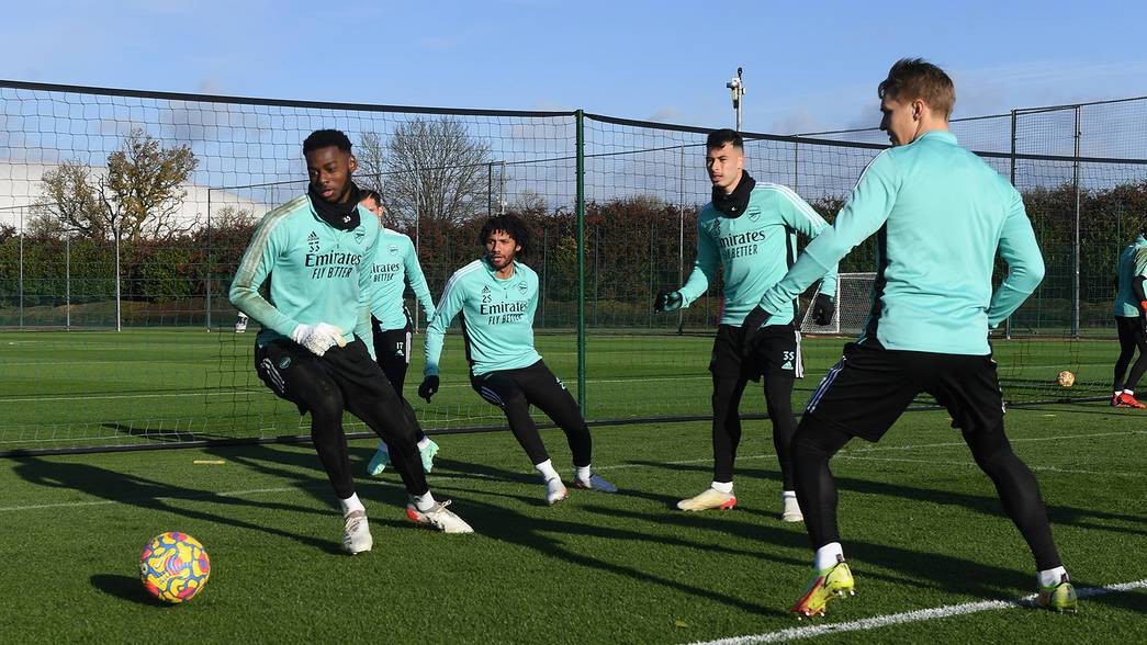 Arsenal tập - Bóng Đá