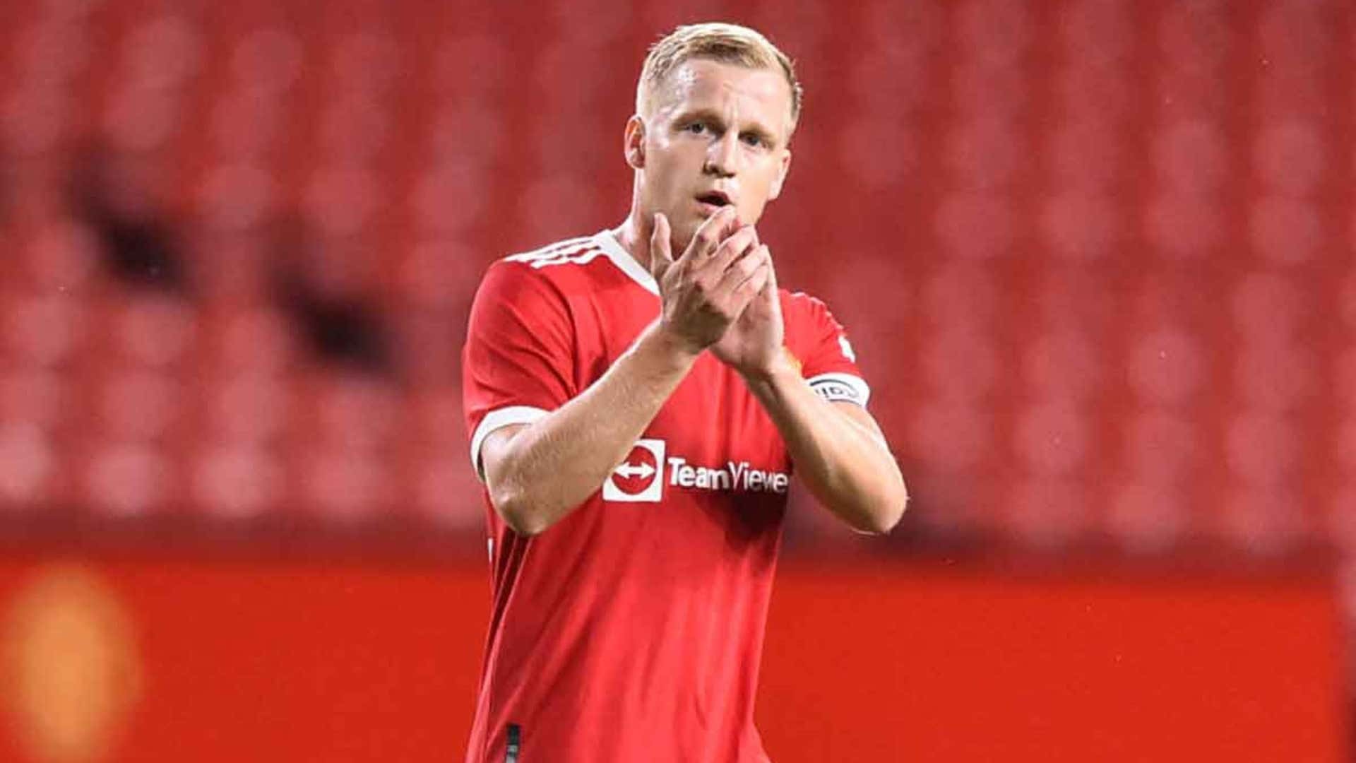 Rangnick chọn đội hình ra sân, CĐV M.U lại nhắc tên Van de Beek - Bóng Đá