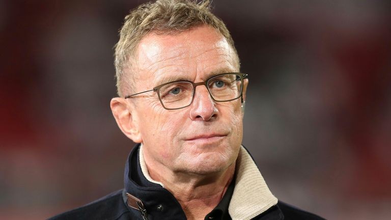 Merson predicts difficult start for Rangnick at Man Utd - Bóng Đá