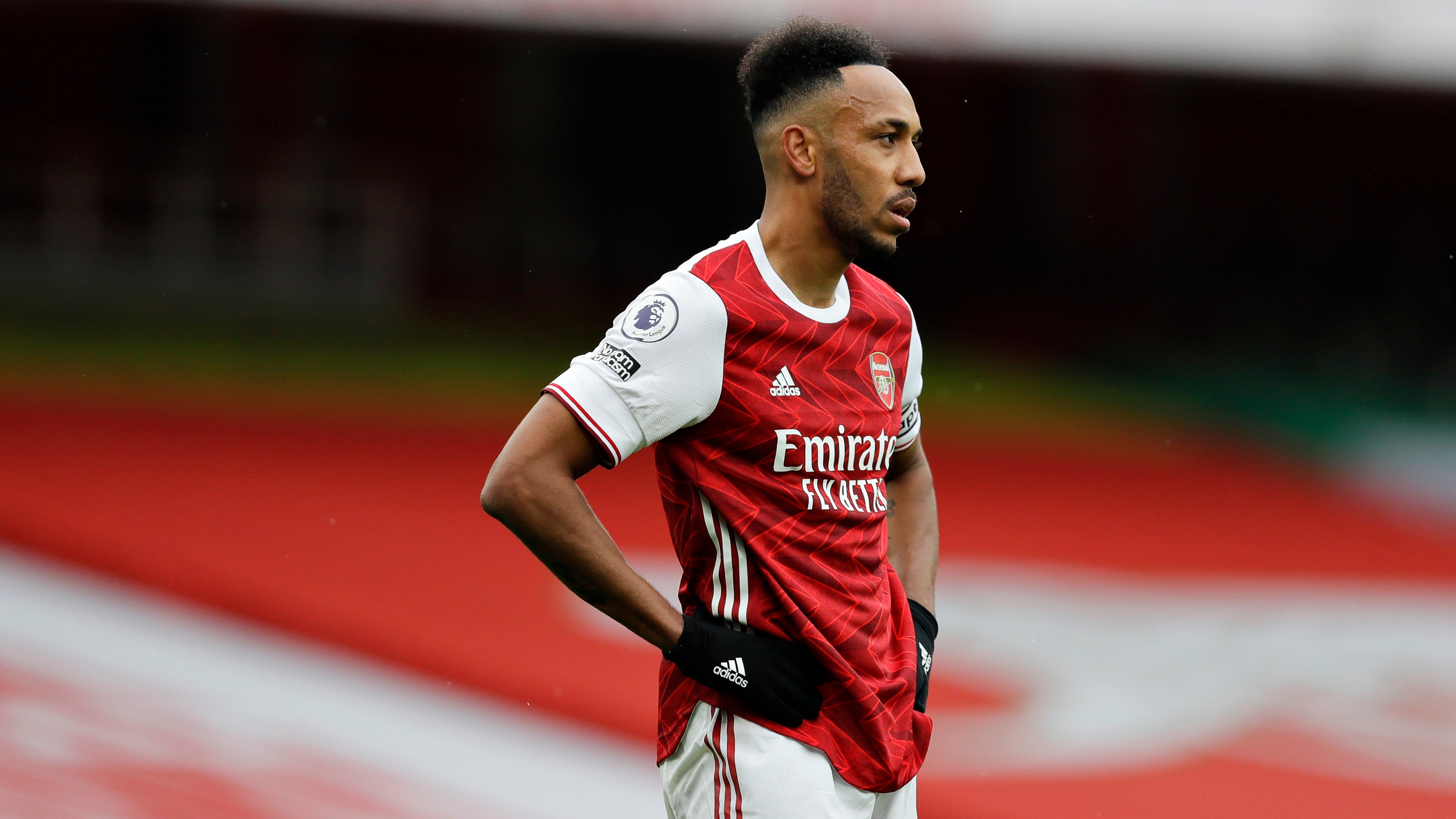 Mikel Arteta explains why Pierre-Emerick Aubameyang misses Arsenal vs Southampton - Bóng Đá