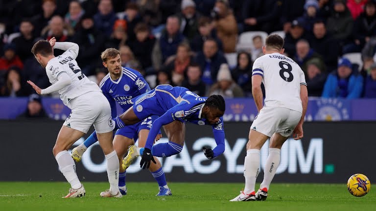 Không thể cản! Leicester City lại thắng hủy diệt - Bóng Đá