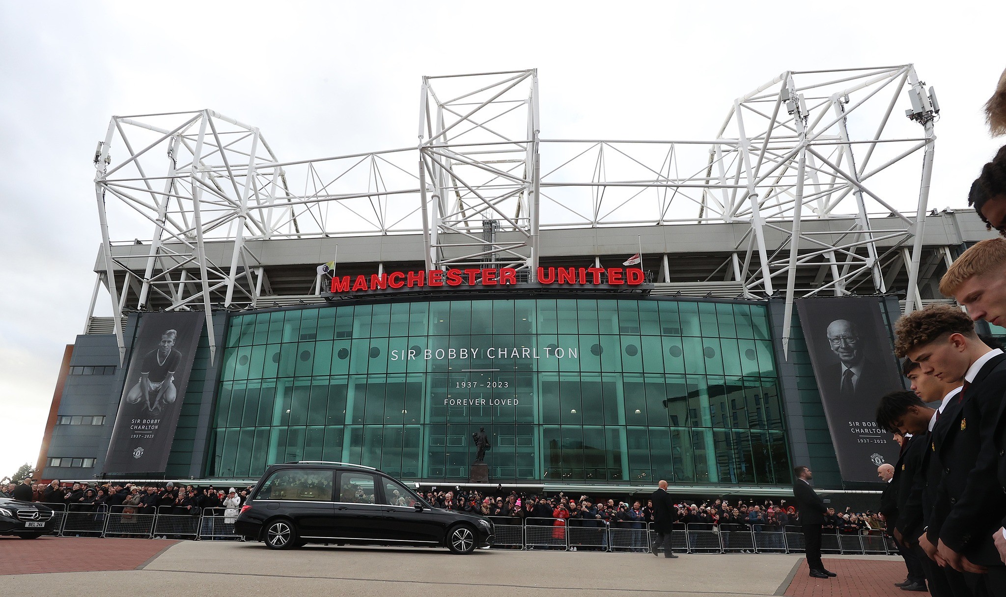 Solskjaer xuất hiện trong ngày trong đại ở Old Trafford - Bóng Đá
