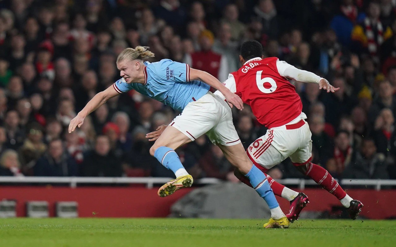 Điên rồ Arsenal - Bóng Đá