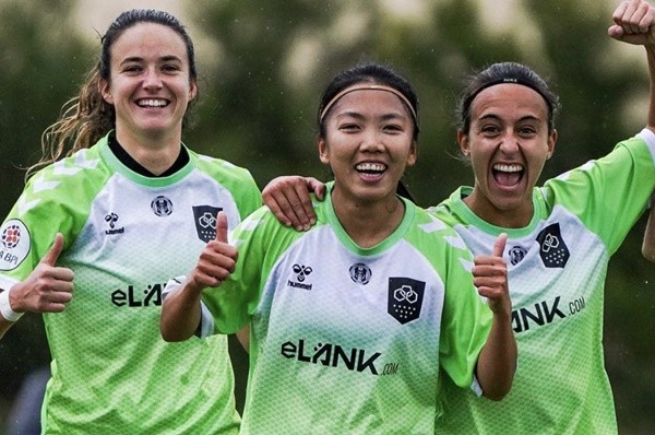 Huỳnh Như gia hạn hợp đồng với Lank FC, khó dự Asiad - Bóng Đá