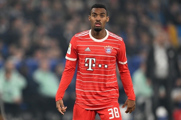 Thay thế Henderson, Liverpool nhắm tiền vệ 50 triệu euro của Bayern - Bóng Đá