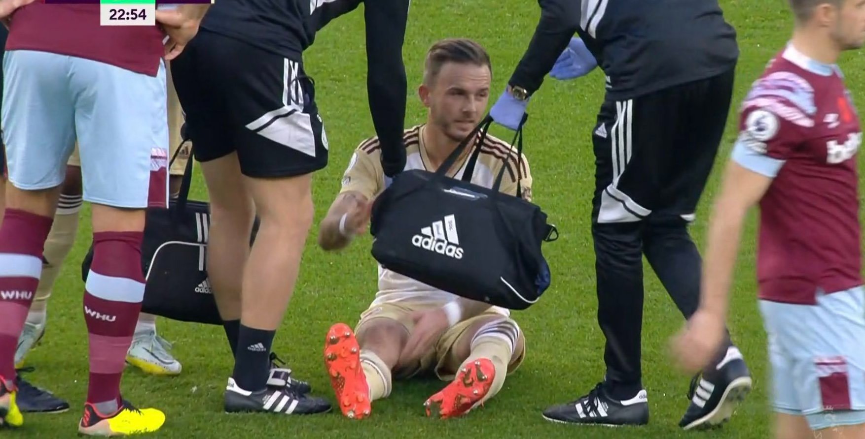 James Maddison injury: England left sweating as Leicester star limps off with suspected hamstring issue days after earning World Cup spot - Bóng Đá