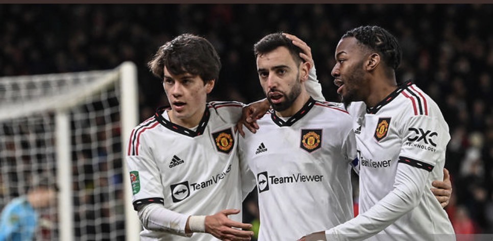 Nottingham vs Man Utd - Ảnh review trận xb trong khung 4h50-5h20 - Bóng Đá
