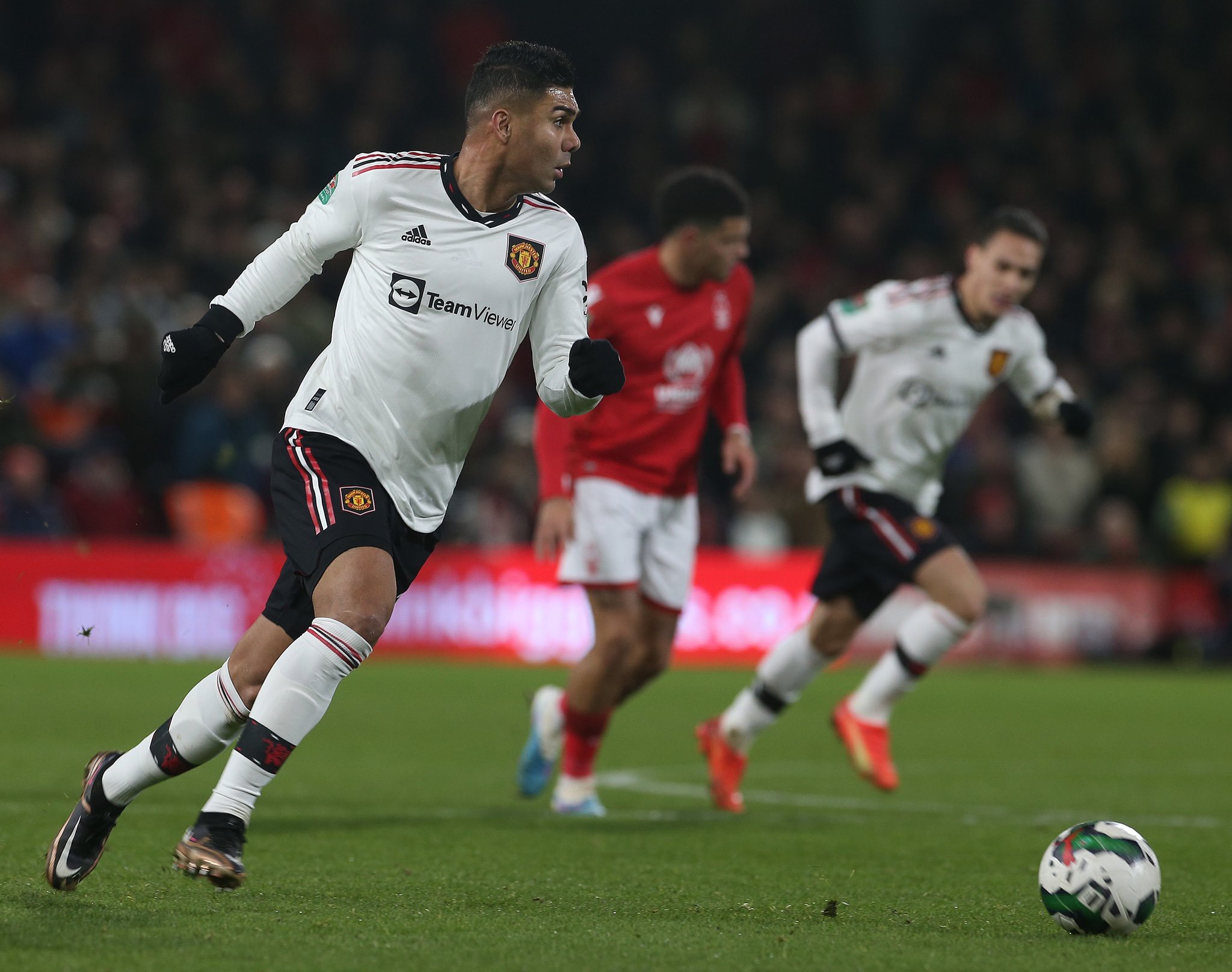 Nottingham vs Man Utd - Ảnh review trận xb trong khung 4h50-5h20 - Bóng Đá