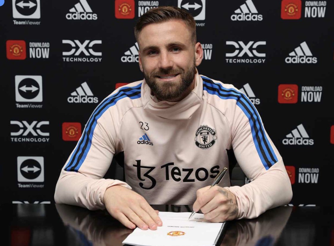 Official: Luke Shaw - Bóng Đá