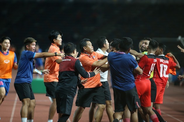 Man United chú ý đến SEA Games 32; Indonesia dọa kiện Thái Lan lên FIFA - Bóng Đá