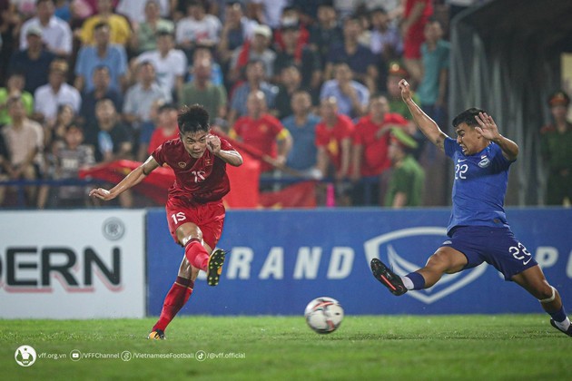 Cựu tuyển thủ Pháp cập bến V-League; Báo Indonesia chê U23 Việt Nam  - Bóng Đá