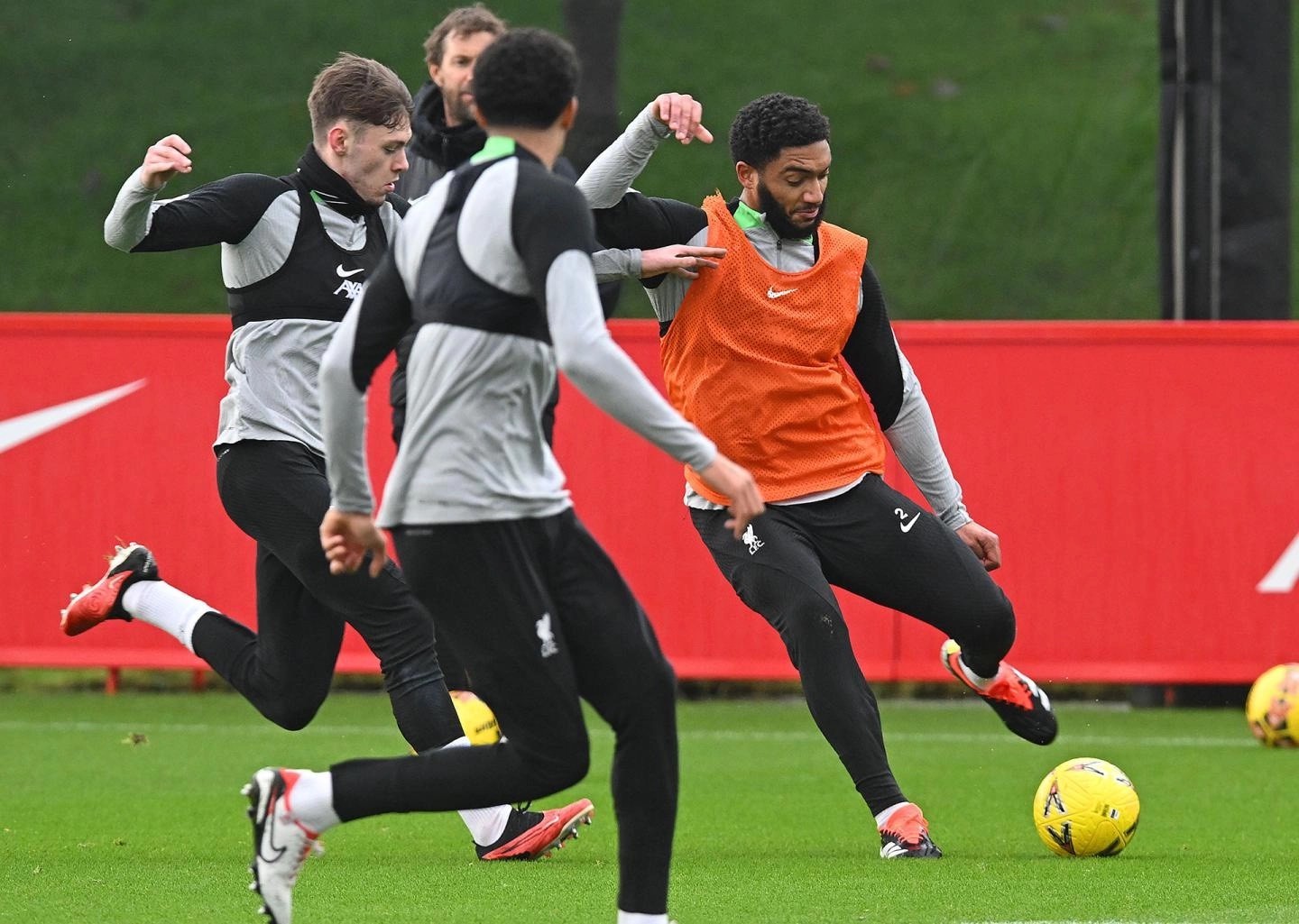 Cú hích xuất hiện trên sân tập, Liverpool chờ tái đấu Arsenal - Bóng Đá