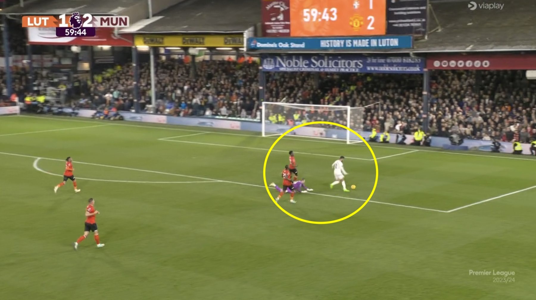 Điểm đen khiến M.U suýt trả giá trước Luton Town - Bóng Đá