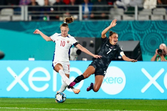 World Cup nữ 2023: Chủ nhà New Zealand ra quân thắng lợi, lập nên lịch sử - Bóng Đá