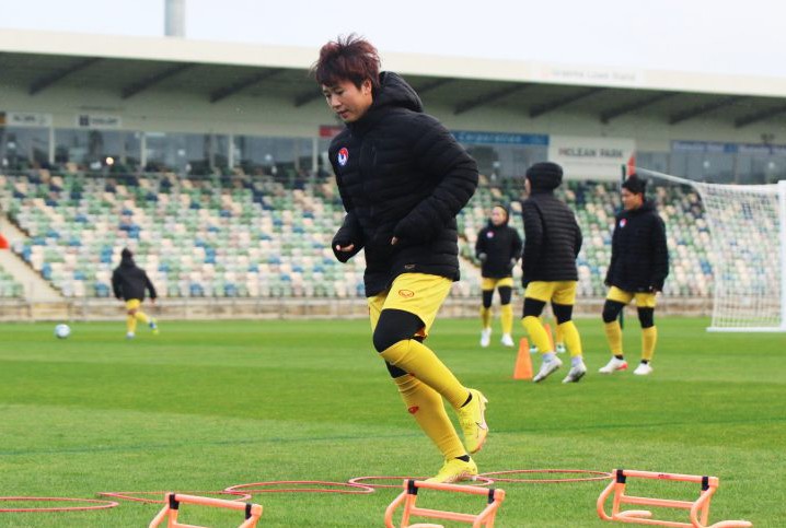 Tuyển nữ Việt Nam gặp khó trước trận đấu New Zealand - Bóng Đá