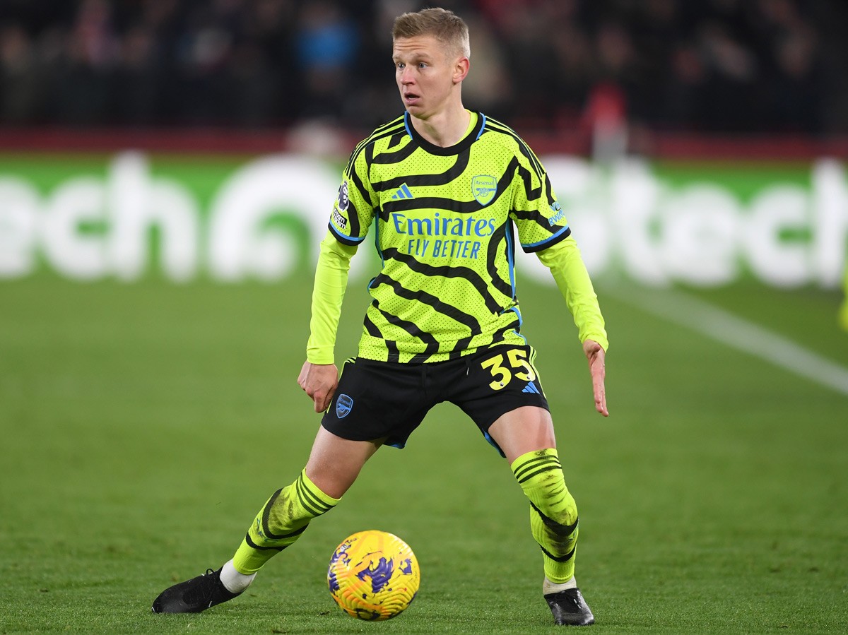 Zinchenko hồi sinh mạnh mẽ - Bóng Đá
