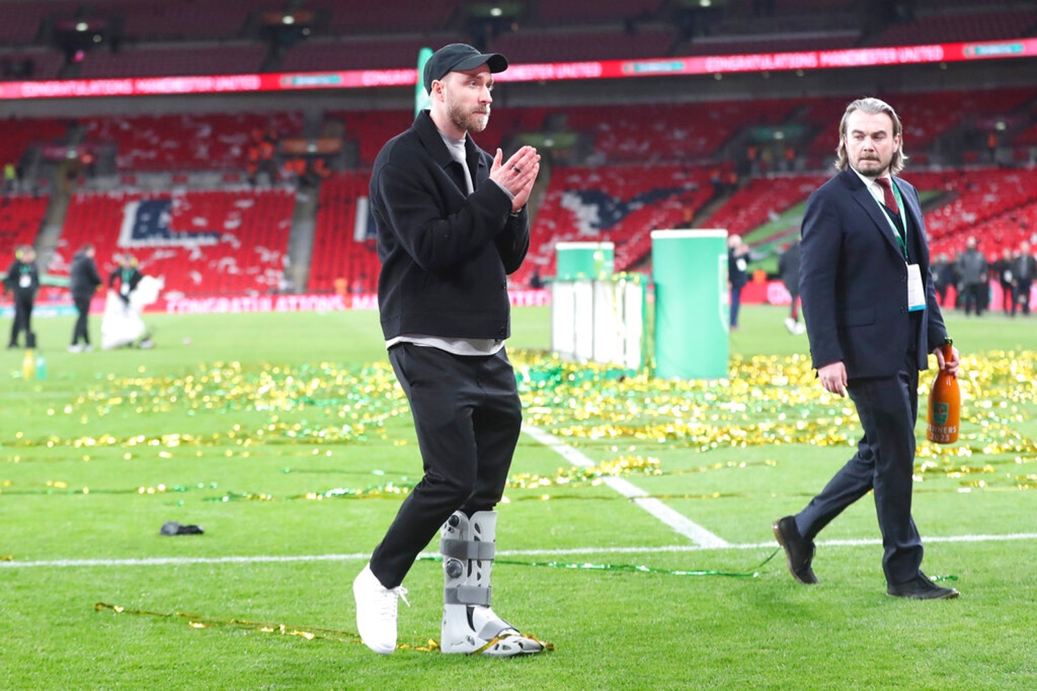 Christian Eriksen issues injury update after Manchester United win Carabao Cup - Bóng Đá