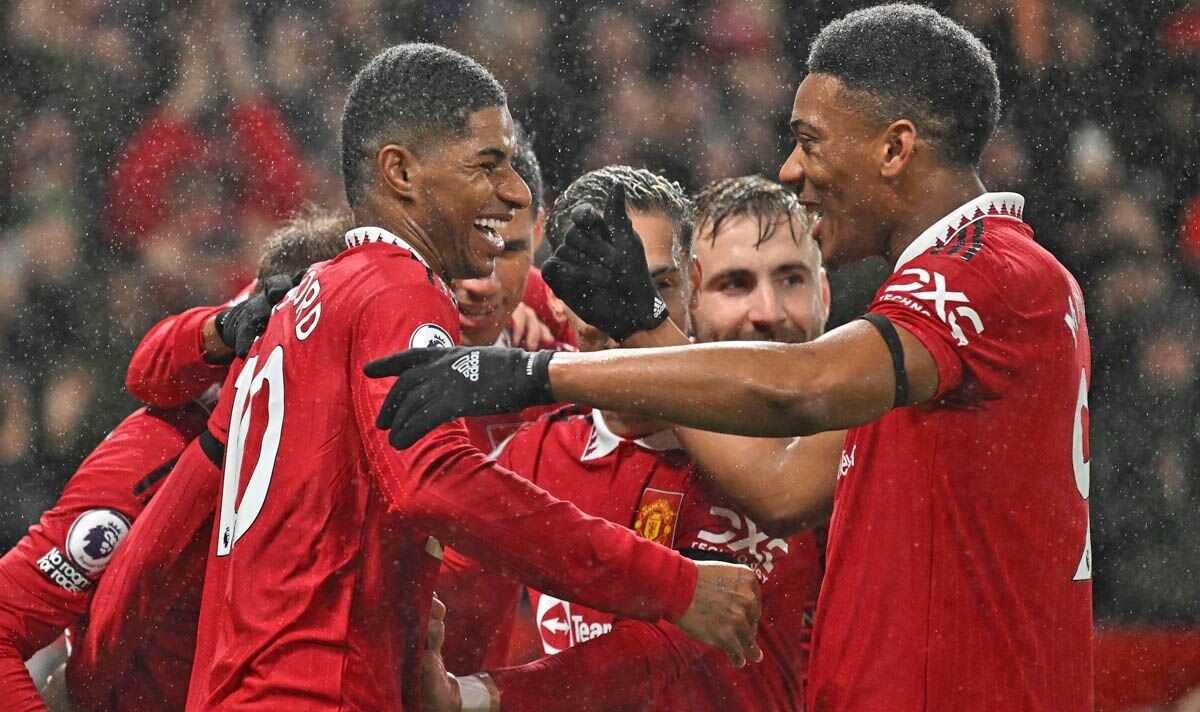 Sau trận MU Nott - Bóng Đá