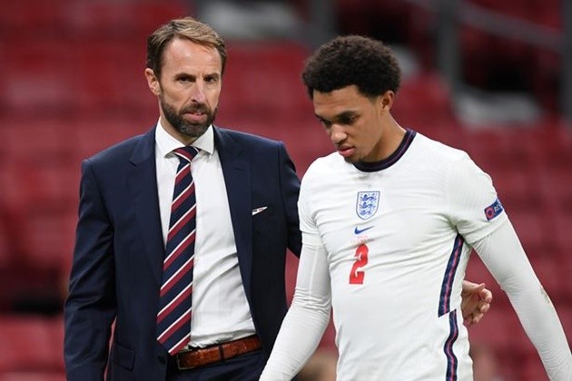 Ian Wright questions Gareth Southgate's 'harsh' Trent Alexander-Arnold excuse - Bóng Đá