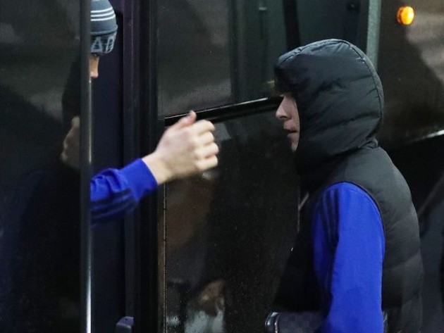 Manchester United squad arrives at Carrington - Bóng Đá