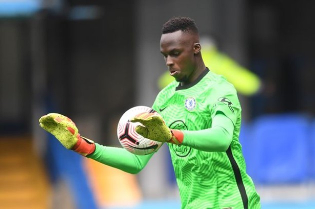 Édouard Mendy has kept 8 clean sheets in 11 Champions League games this season. No goalkeeper has ever kept nine in their debut campaign - Bóng Đá